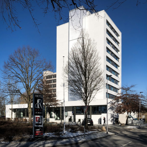 W7615-HotelDeRousch-01